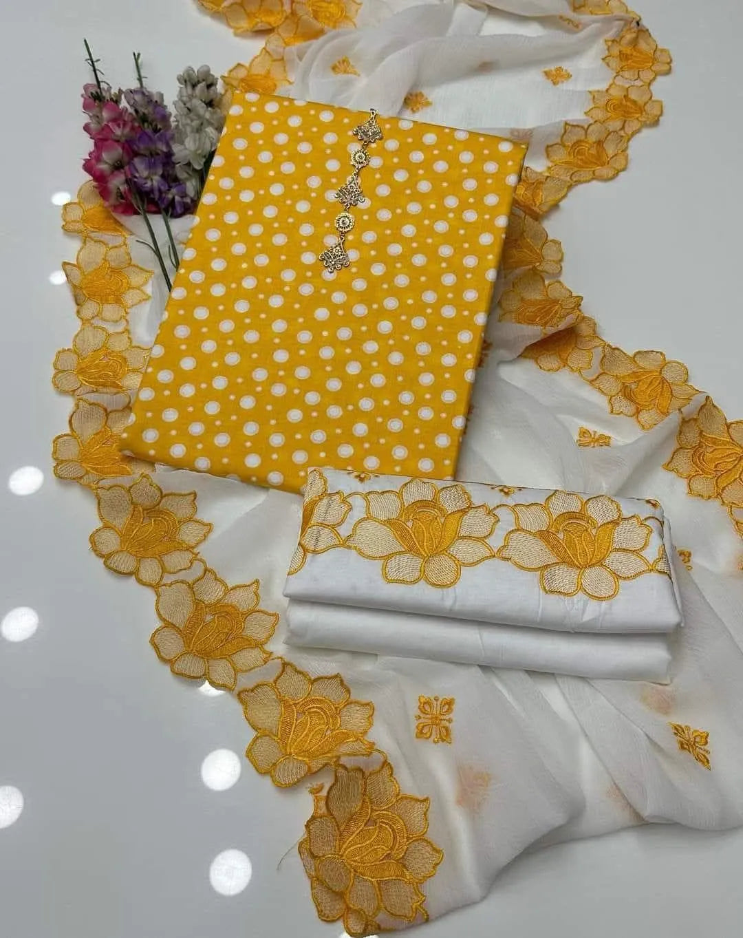 Pakistani Women Yellow Printed Kurta Set with White Dupatta